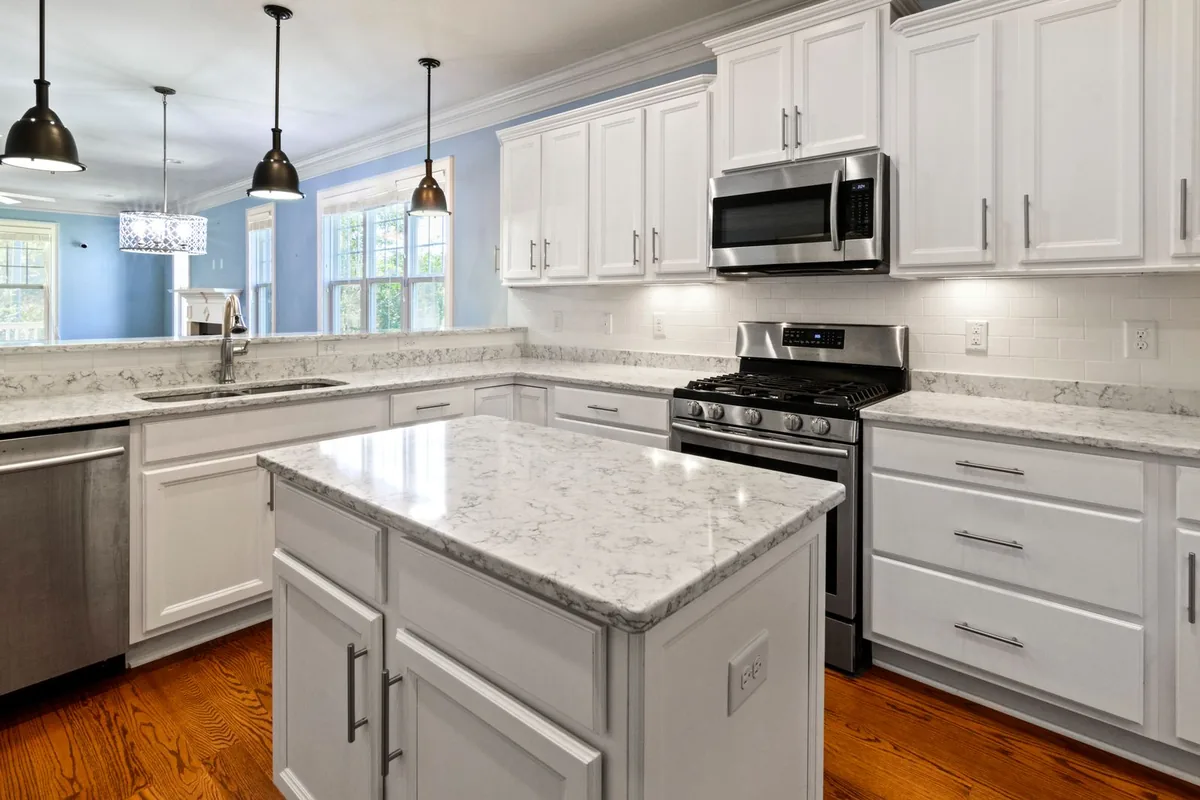 Filth & Squalor Cleanup in Pleasant Ridge, MI